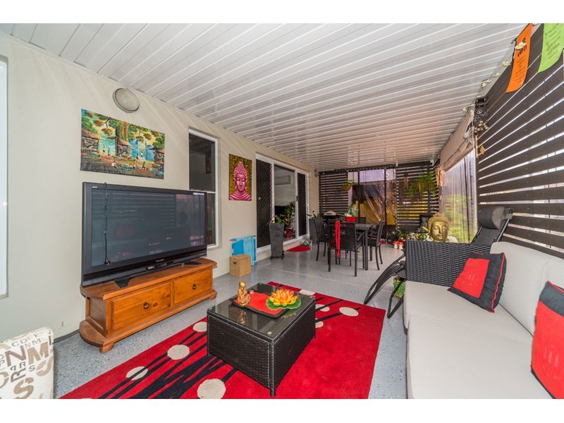 1/28 Armani Avenue, Pimpama QLD 4209