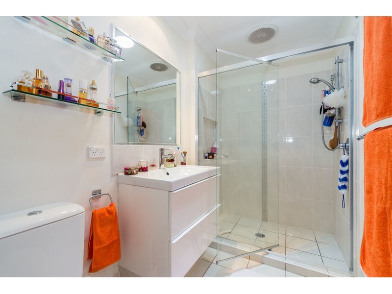 1/28 Armani Avenue, Pimpama QLD 4209