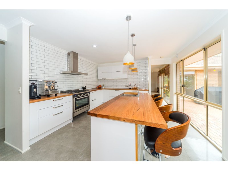 56 Tamworth Drive, Helensvale QLD 4212