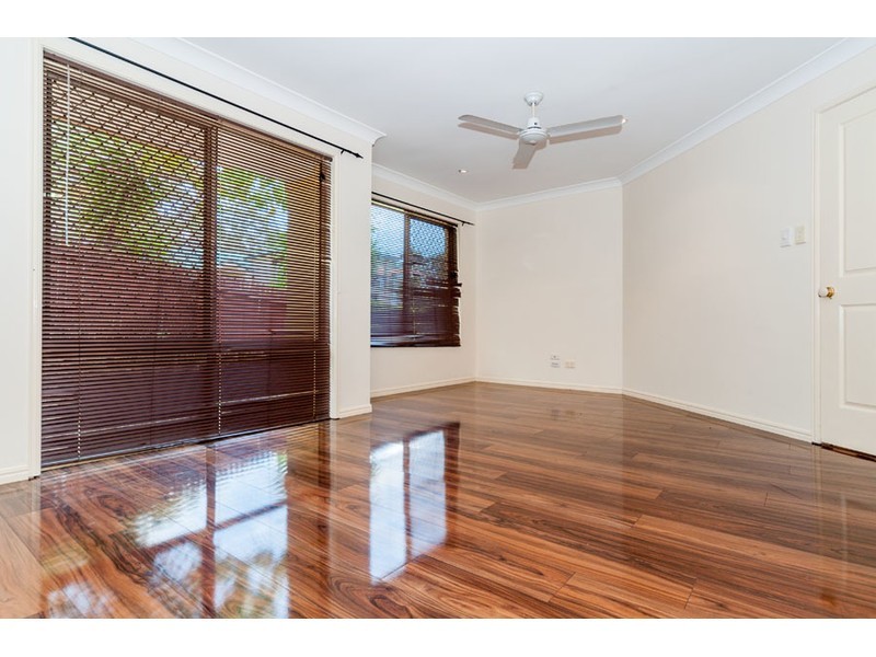 4 Moonda Court, Helensvale QLD 4212