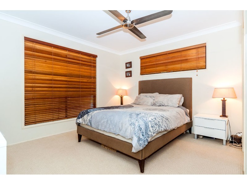 146 Mildura Drive, Helensvale QLD 4212