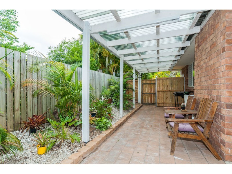 1/5 Metro Crescent, Oxenford QLD 4210