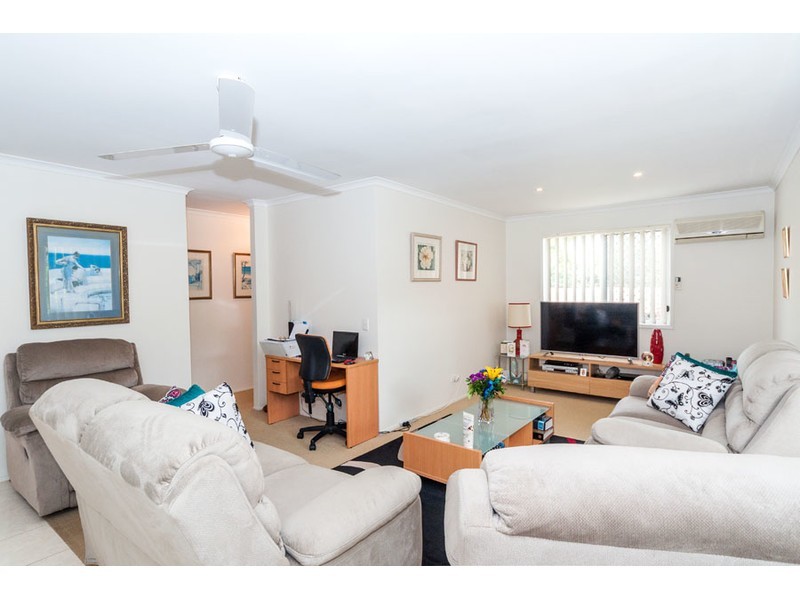 1/5 Metro Crescent, Oxenford QLD 4210