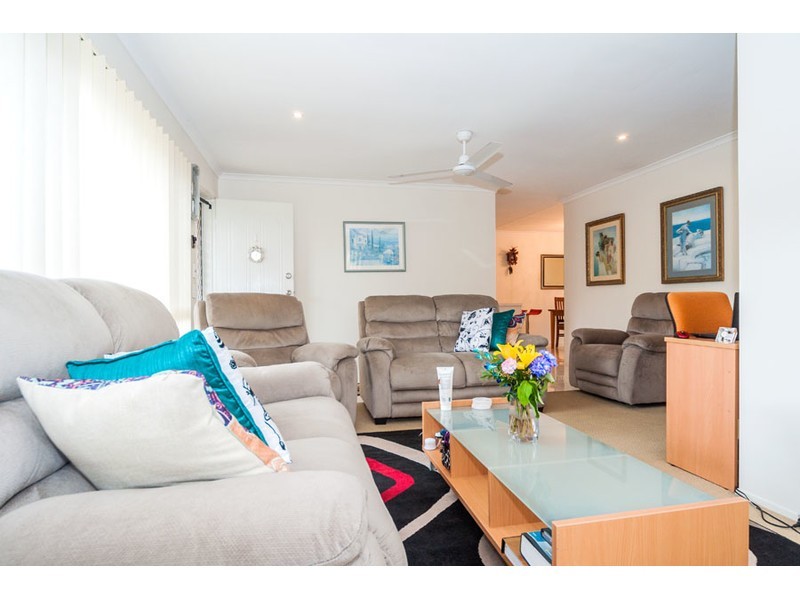 1/5 Metro Crescent, Oxenford QLD 4210