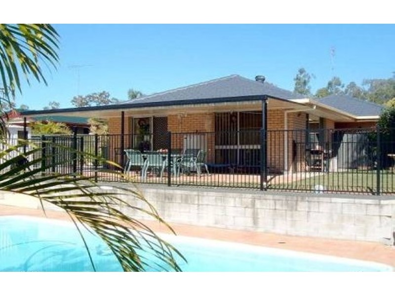 8 Dromana Crescent, Helensvale QLD 4212