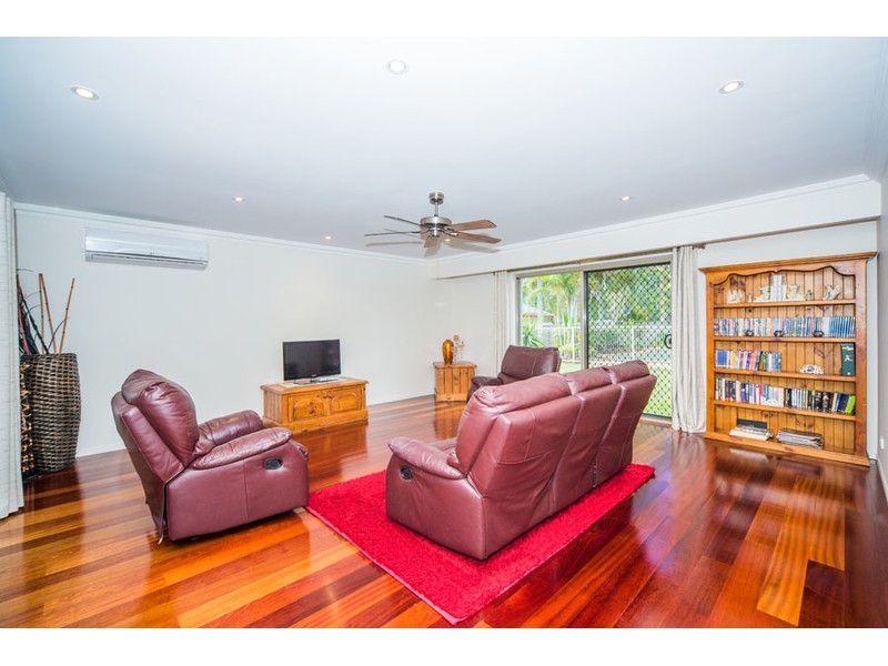 19 Teasdale Drive, Nerang QLD 4211