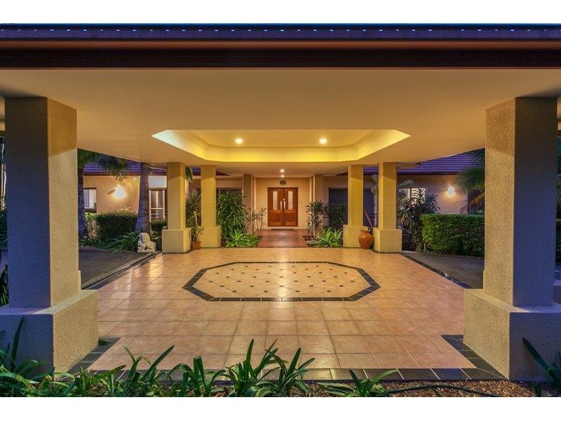 222 Crane Crescent, Nerang QLD 4211