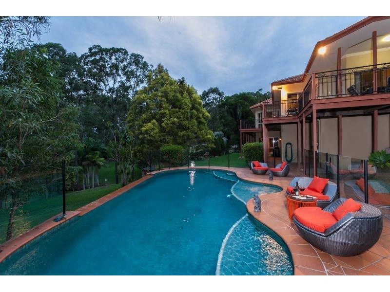 222 Crane Crescent, Nerang QLD 4211