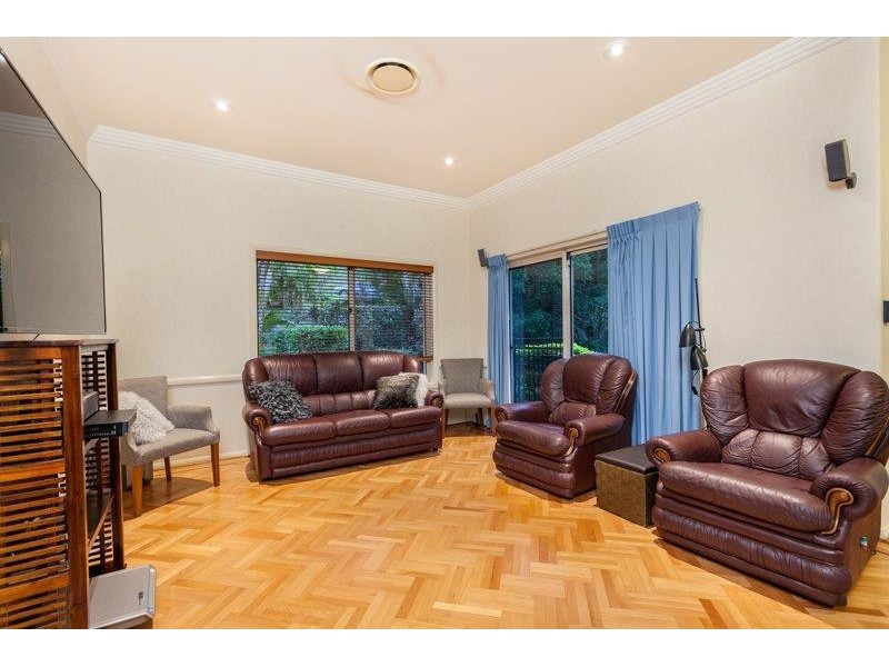 222 Crane Crescent, Nerang QLD 4211