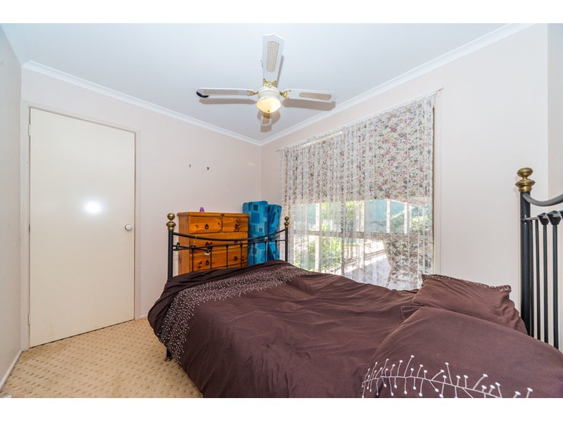 8 Gosford Court, Helensvale QLD 4212