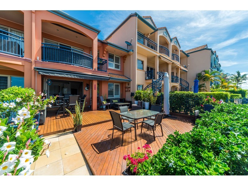 67/67 John Lund Drive, Hope Island QLD 4212