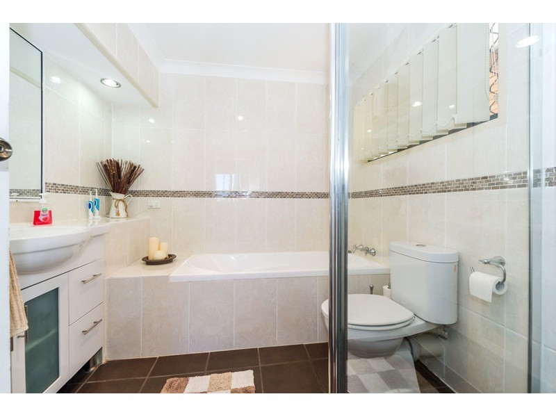 186 Discovery Drive, Helensvale QLD 4212