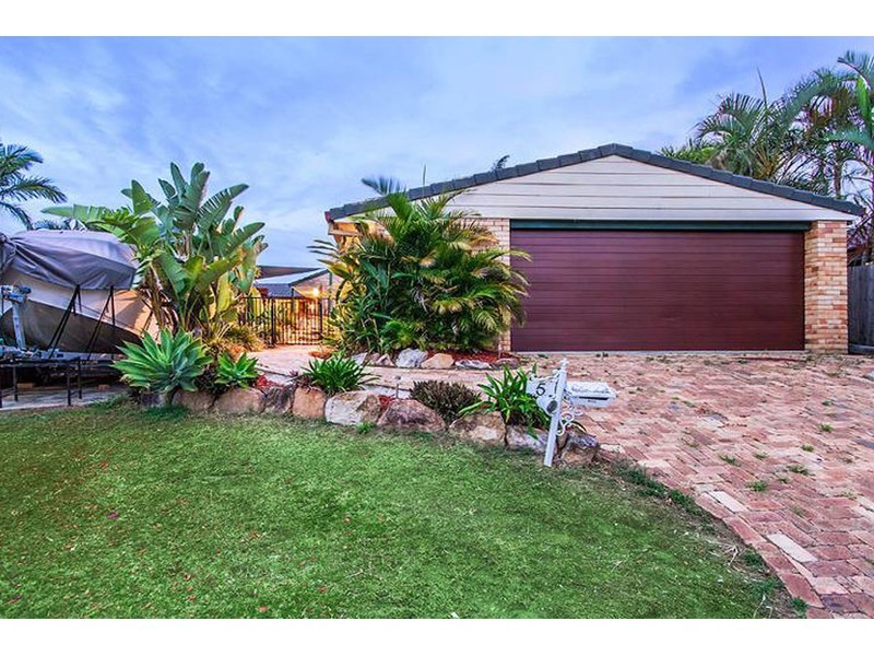5 Cowry Place, Helensvale QLD 4212