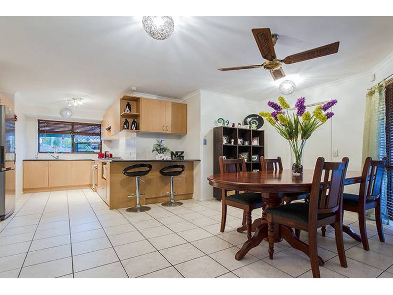 5 Cowry Place, Helensvale QLD 4212