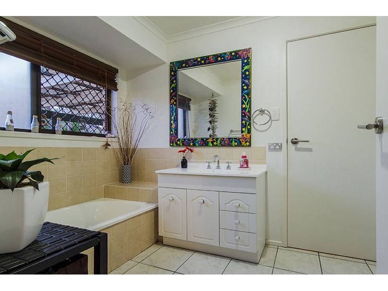 5 Cowry Place, Helensvale QLD 4212