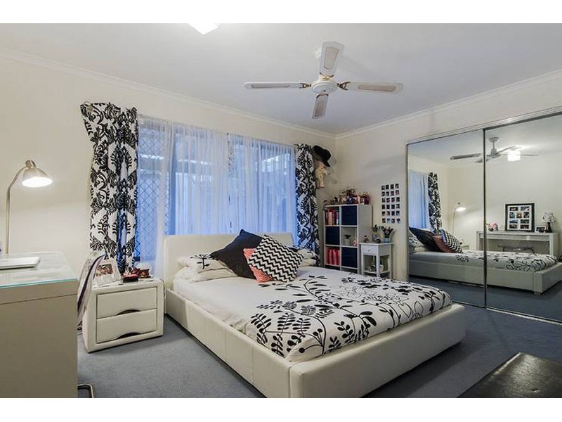 5 Cowry Place, Helensvale QLD 4212