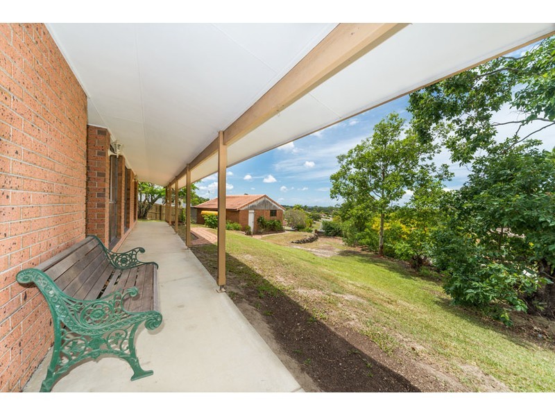 22 Surrey Court, Helensvale QLD 4212