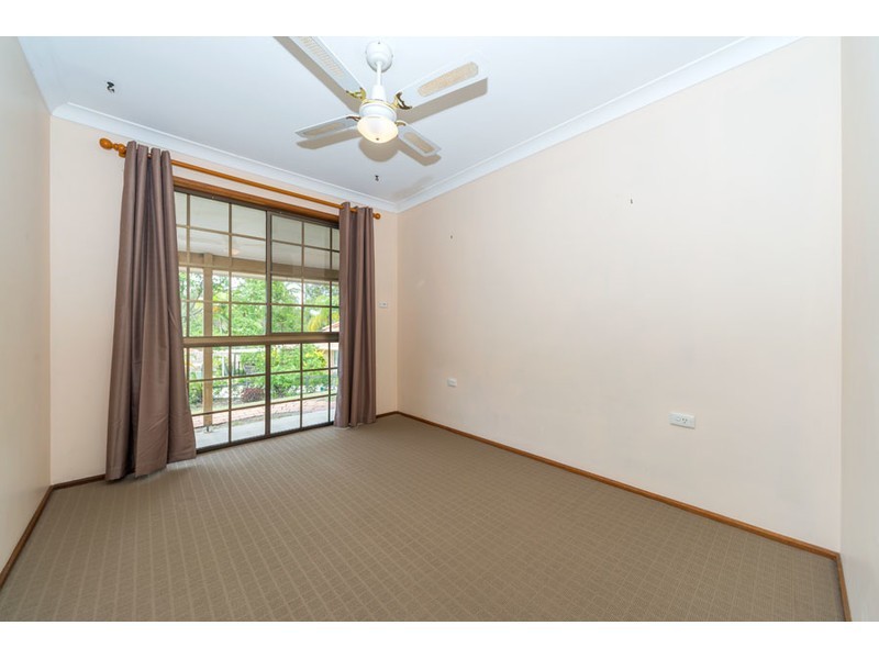 22 Surrey Court, Helensvale QLD 4212