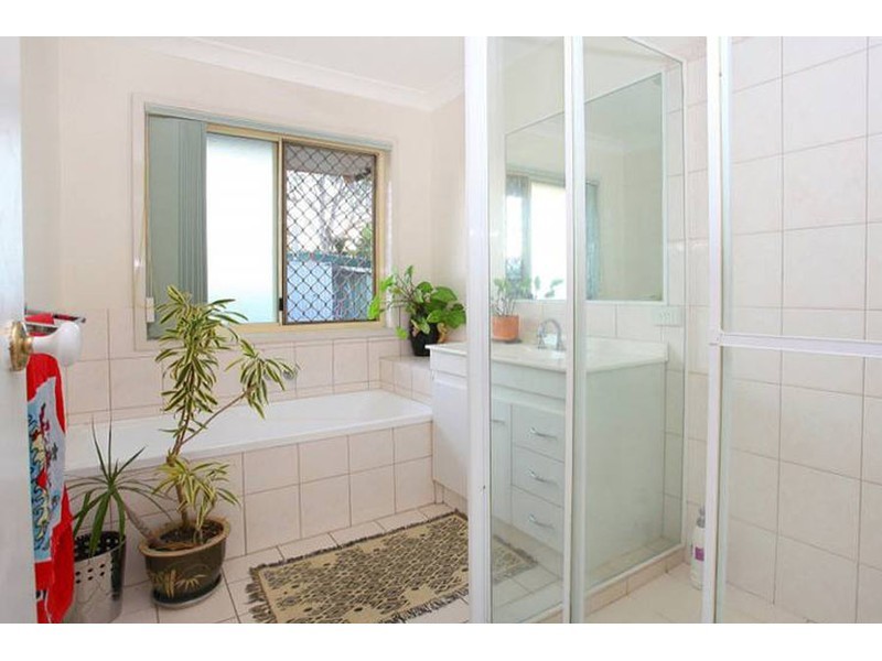 14 Plimsoll Place, Helensvale QLD 4212