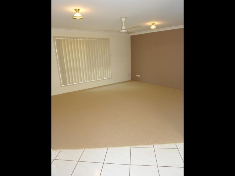 10 Mona Court, Oxenford QLD 4210