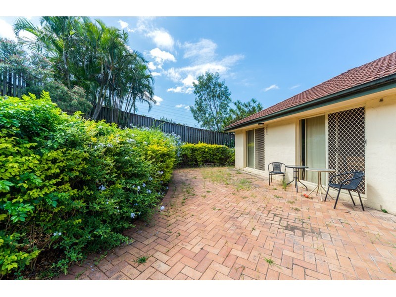 9 Malekula Rise, Pacific Pines QLD 4211