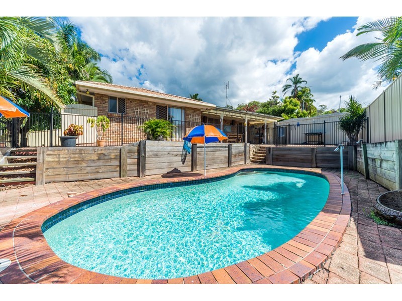 6 Pomona Court, Helensvale QLD 4212