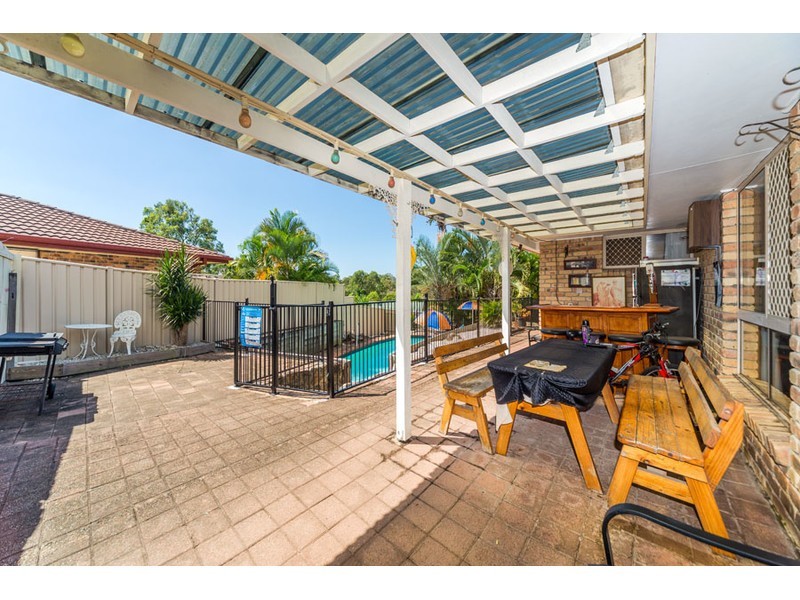 6 Pomona Court, Helensvale QLD 4212