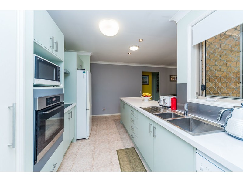 185 Mildura Drive, Helensvale QLD 4212