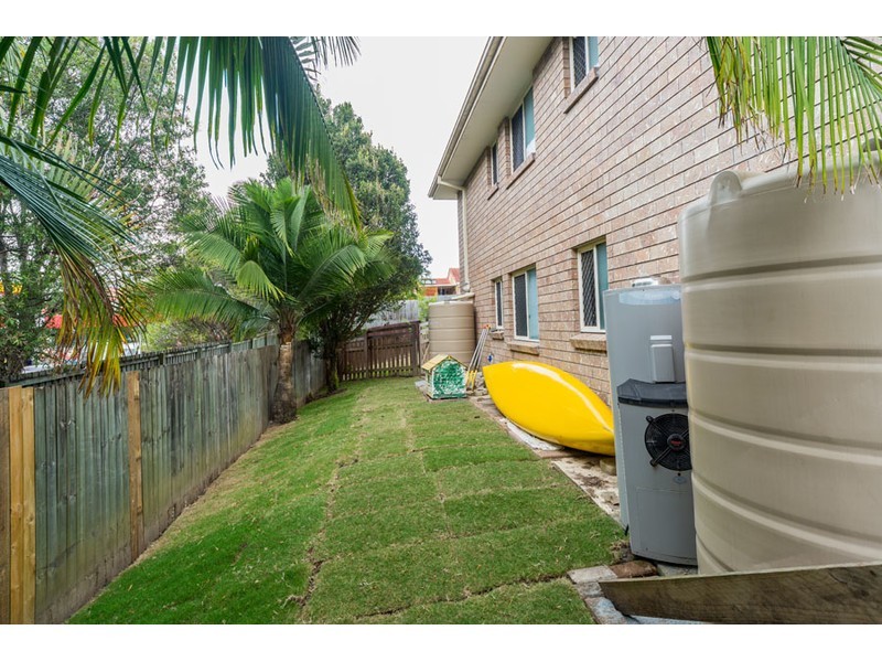 1 Irwin Street, Parkwood QLD 4214