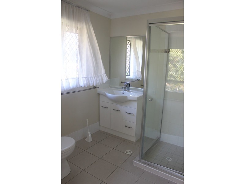 1 Irwin Street, Parkwood QLD 4214