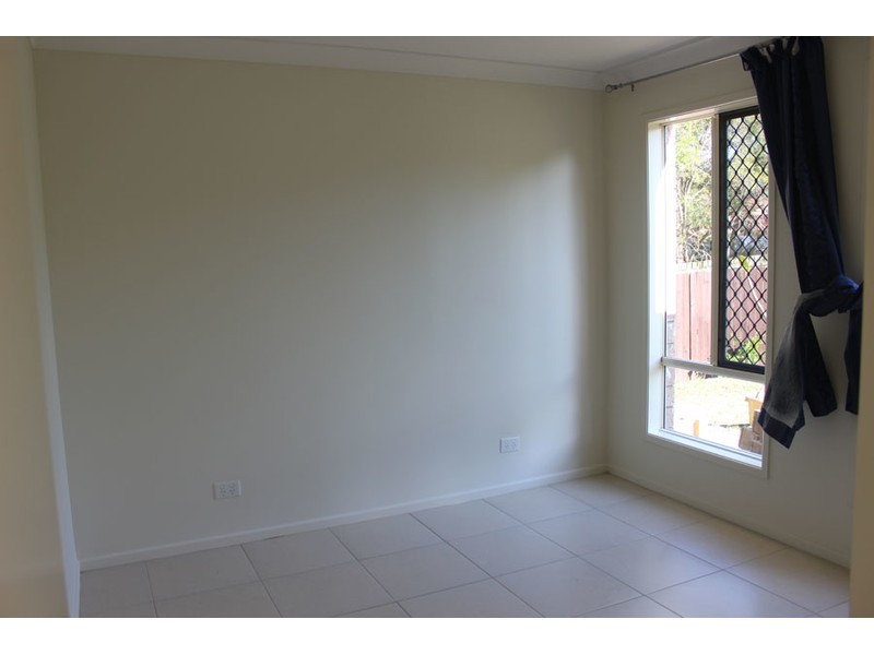 1 Irwin Street, Parkwood QLD 4214