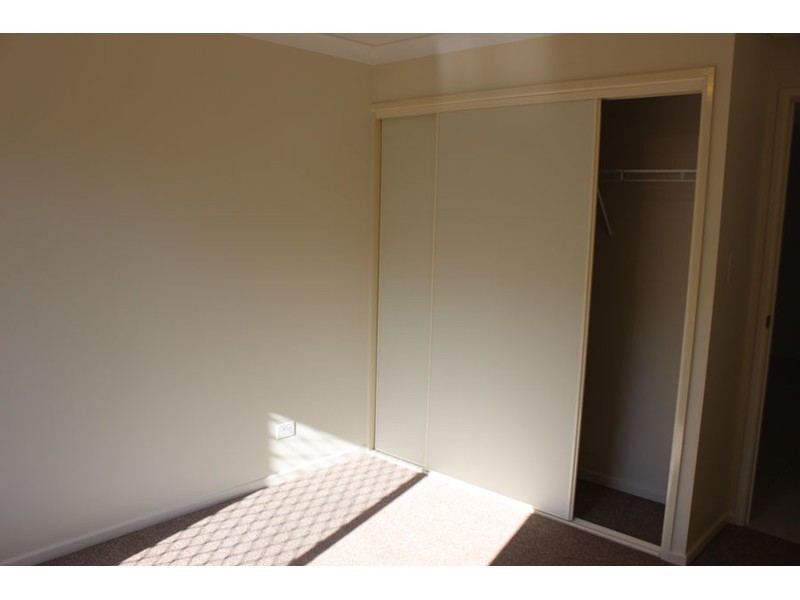 1 Irwin Street, Parkwood QLD 4214