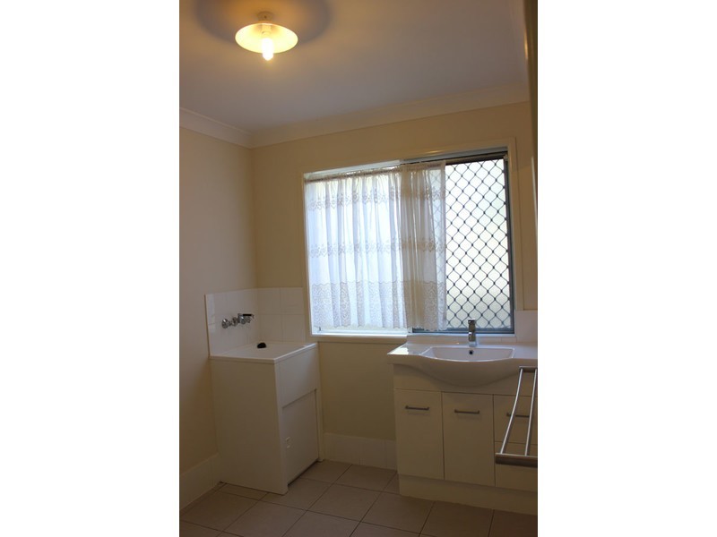 1 Irwin Street, Parkwood QLD 4214