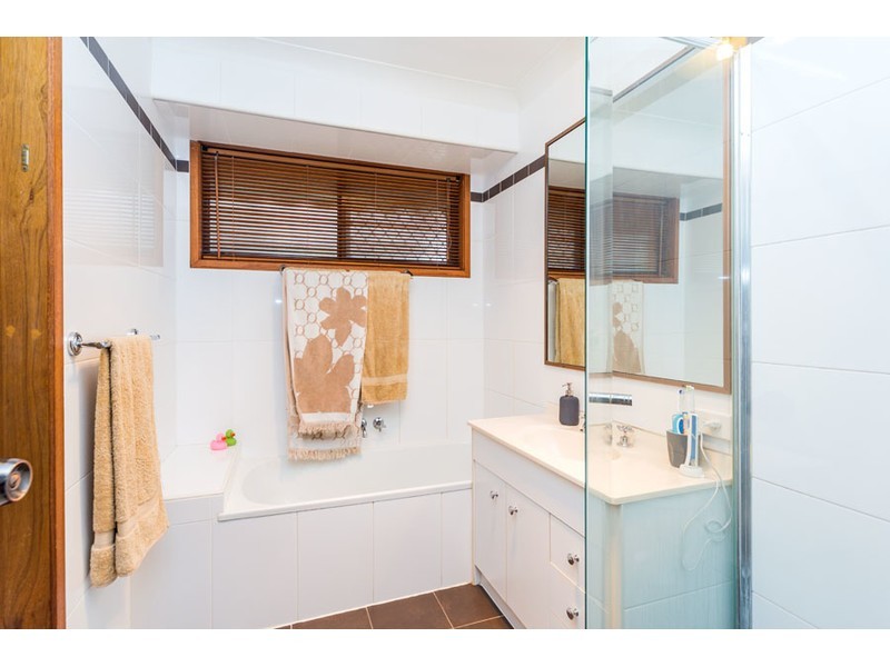 56 Lindfield Road, Helensvale QLD 4212