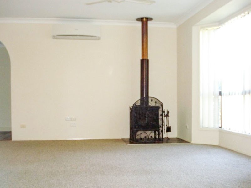 39 California Drive, Oxenford QLD 4210