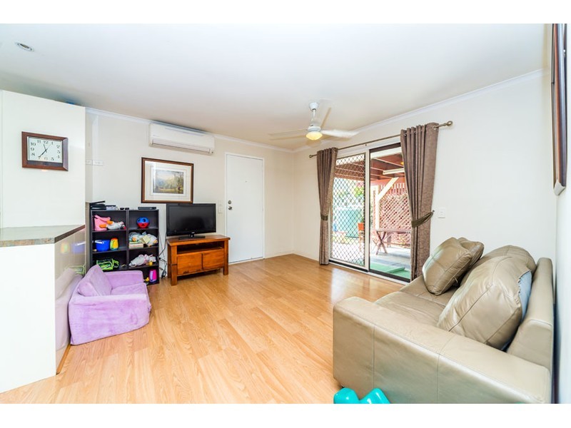 2/5 Paramount Place, Oxenford QLD 4210