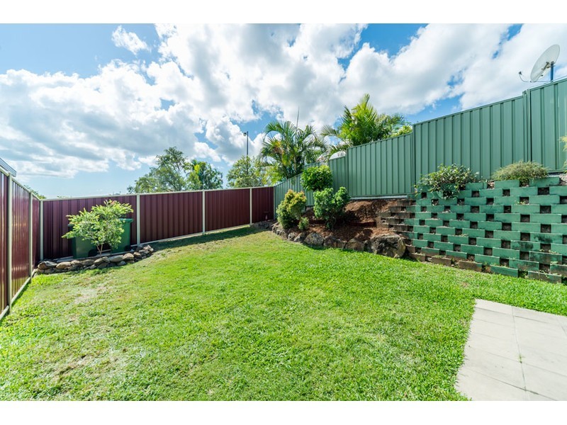 2/5 Paramount Place, Oxenford QLD 4210