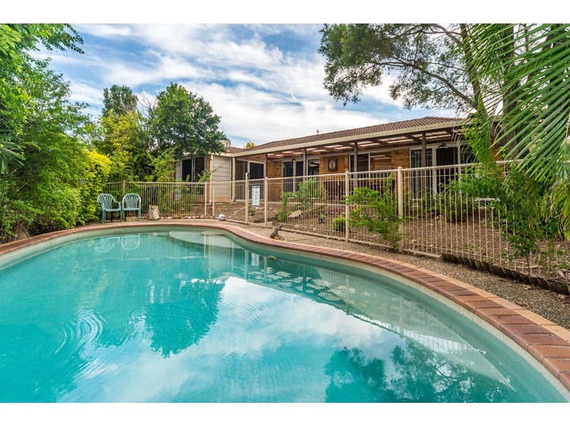 4 Mundulla Place, Helensvale QLD 4212