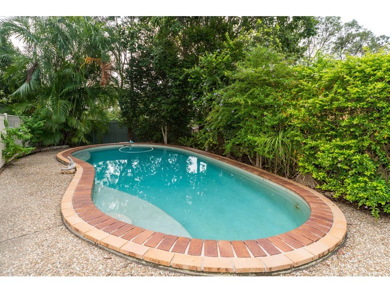 4 Mundulla Place, Helensvale QLD 4212