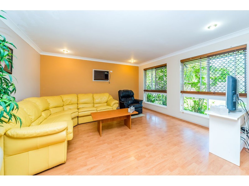 4 Mundulla Place, Helensvale QLD 4212