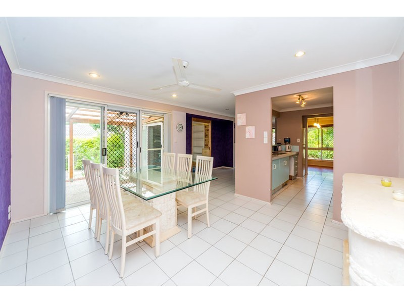 4 Mundulla Place, Helensvale QLD 4212