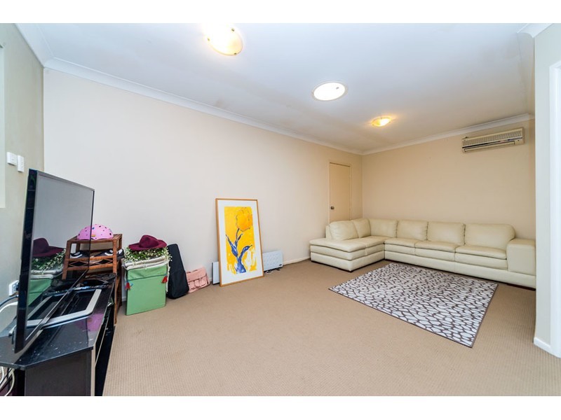 11 Pineneedle Court, Oxenford QLD 4210