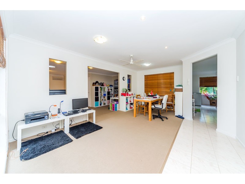 11 Pineneedle Court, Oxenford QLD 4210