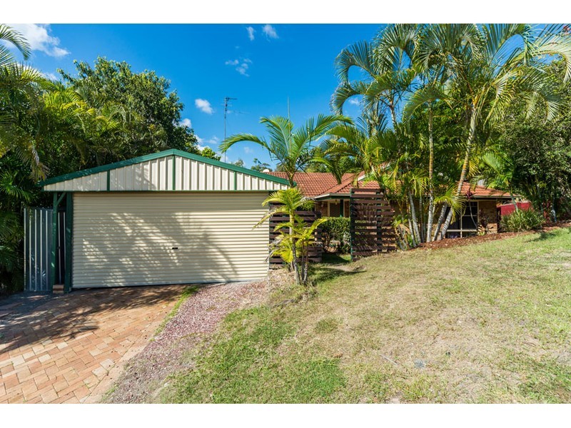 11 Pineneedle Court, Oxenford QLD 4210