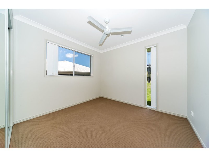 7 Caragh Crescent, Oxenford QLD 4210