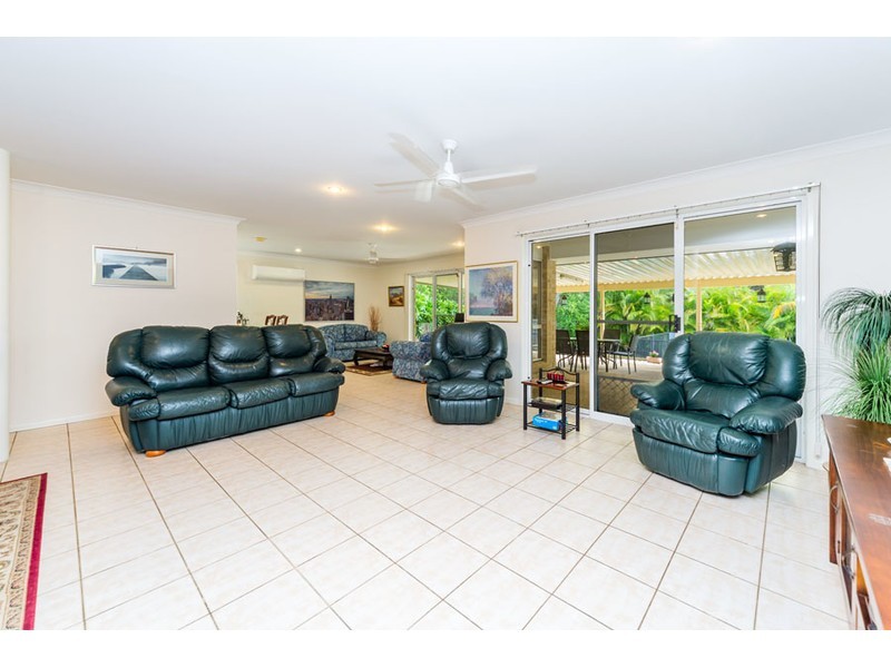 12 Cootharaba Drive, Helensvale QLD 4212