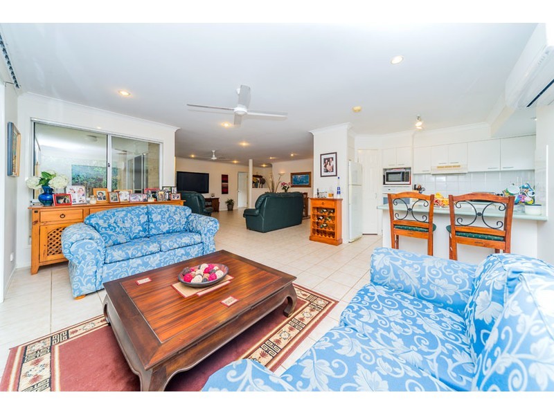 12 Cootharaba Drive, Helensvale QLD 4212