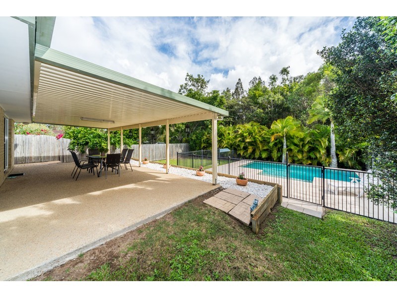 12 Cootharaba Drive, Helensvale QLD 4212