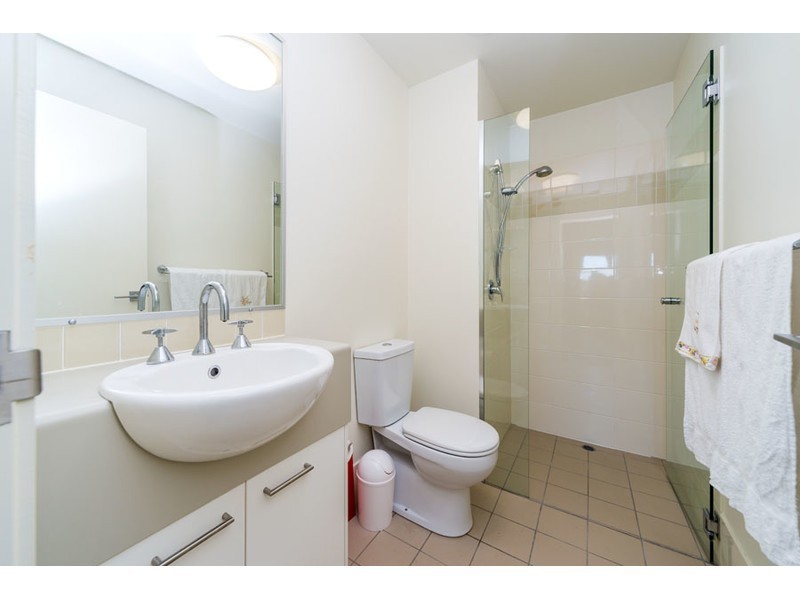 1702/111 Lindfield Road, Helensvale QLD 4212