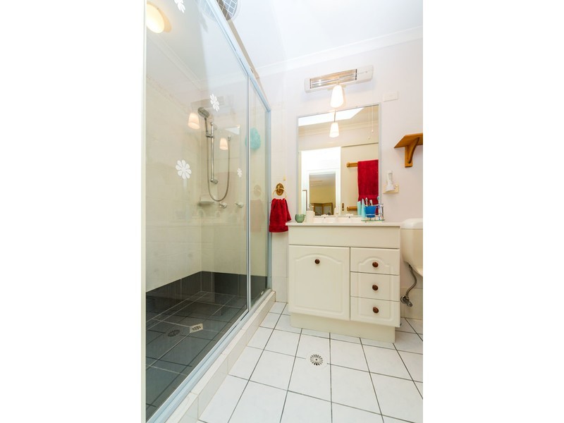 34 Cootharaba Drive, Helensvale QLD 4212